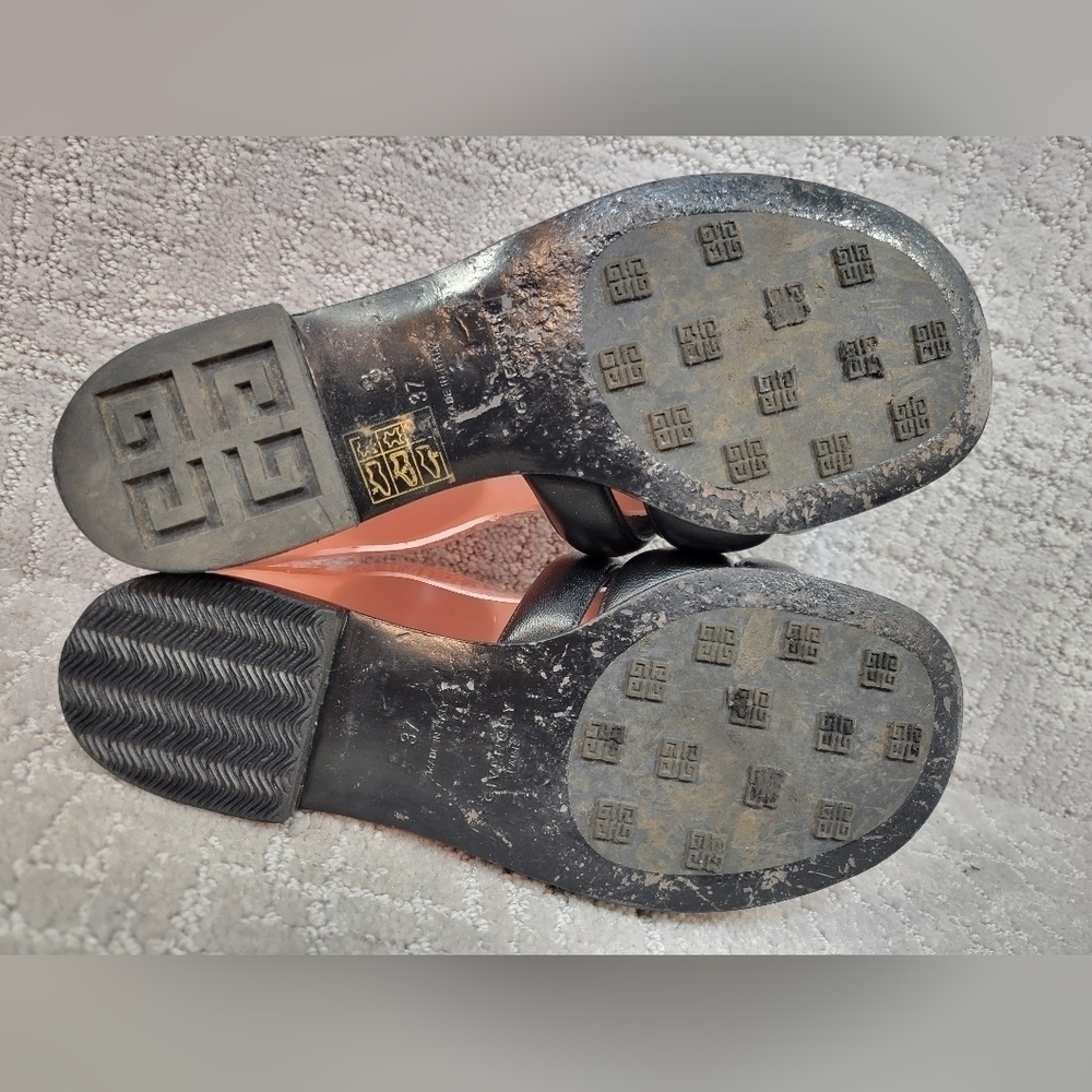 GIVENCHY G Logo Women's size 37 Black Slip On Leather Sandals - Picture 3 of 14